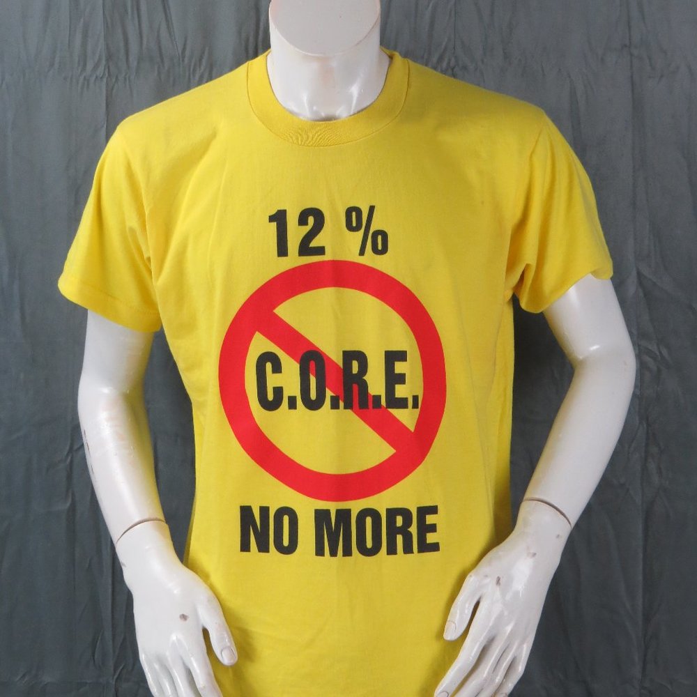 Vintage Graphic t-shirt - CORE No More tax cuts - Men's Large
